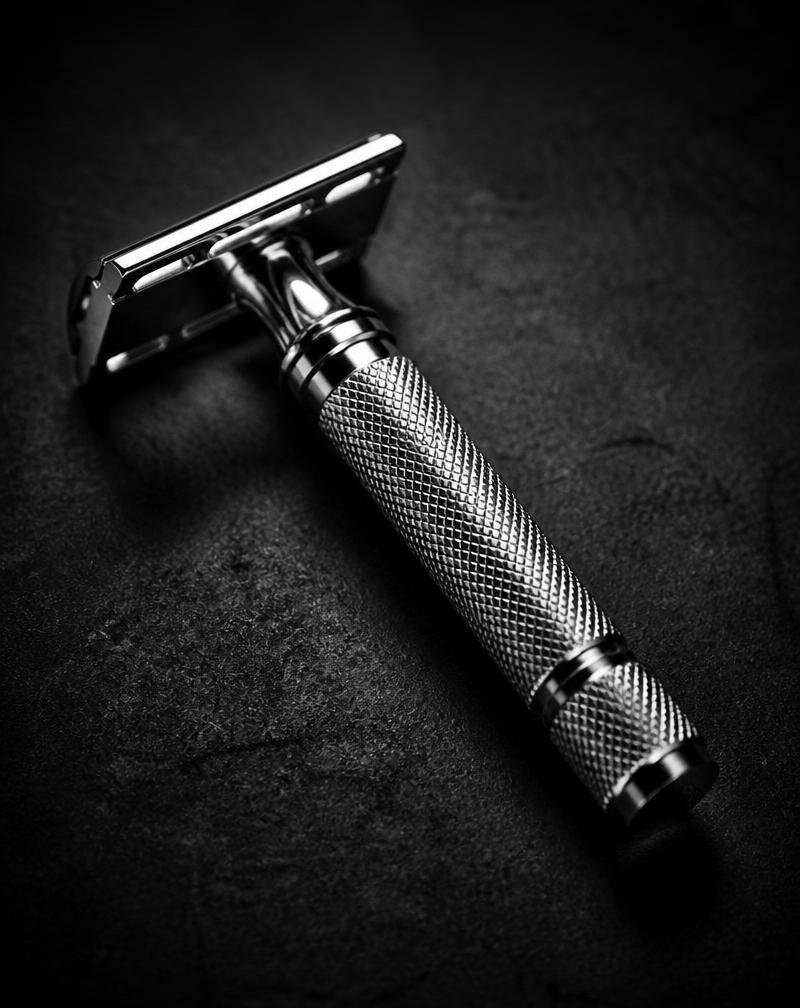 Double-Edge Safety Razor